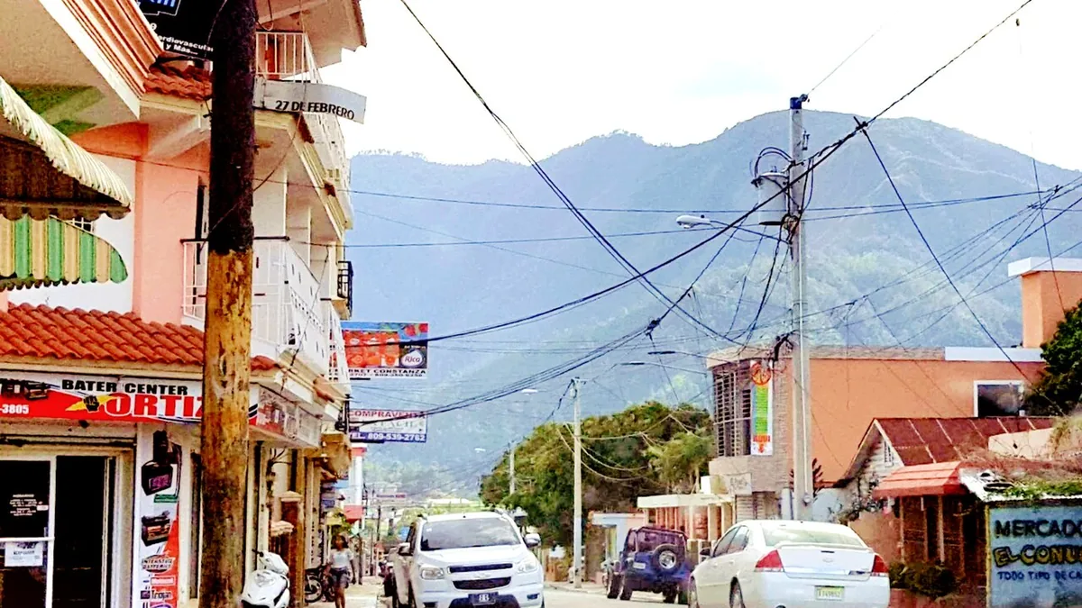 Vista real de Constanza, localidad de montaña de la provincia La Vega en República Dominicana